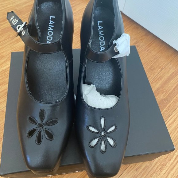 NWT Lamoda Platform Flower Mary Jane Heels Size 10 - Picture 12 of 13